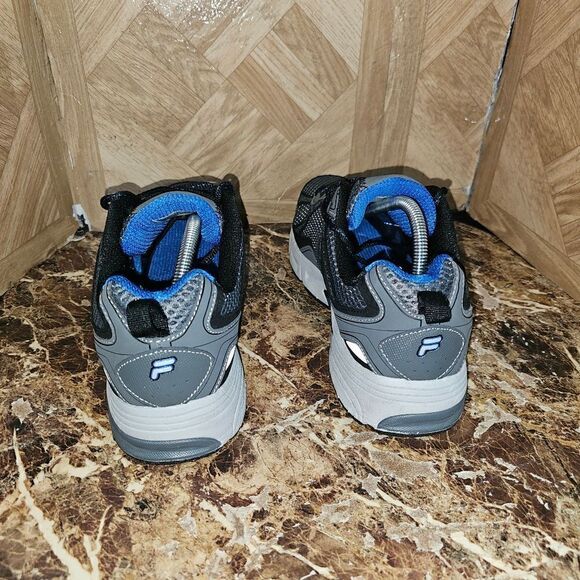 Fila Men's Fashion Classic running training gray shoes  size 9.5.   541 - Picture 3 of 11